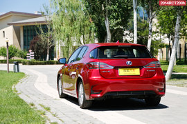 2014款雷克萨斯CT200h领先版试驾实拍组图