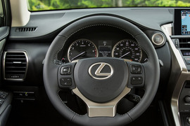 2015款雷克萨斯NX