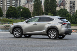 2015款雷克萨斯NX