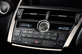 2015款雷克萨斯NX