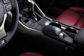 2015款雷克萨斯NX