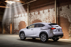 2015款雷克萨斯NX