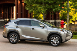 2015款雷克萨斯NX