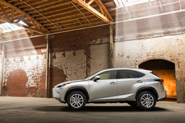 2015款雷克萨斯NX