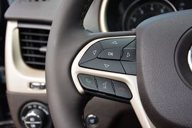 2014款Jeep自由光3.2L高性能版