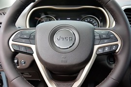 2014款Jeep自由光3.2L高性能版