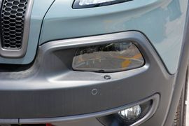 2014款Jeep自由光3.2L高性能版