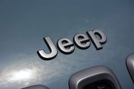 2014款Jeep自由光3.2L高性能版