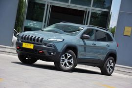 2014款Jeep自由光3.2L高性能版