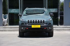 2014款Jeep自由光3.2L高性能版
