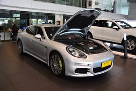 2014款保时捷Panamera