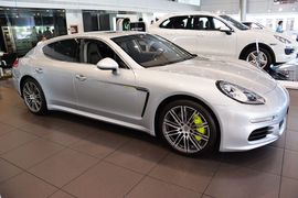 2014款保时捷Panamera