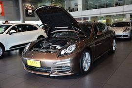 2014款保时捷Panamera