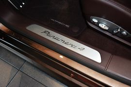 2014款保时捷Panamera
