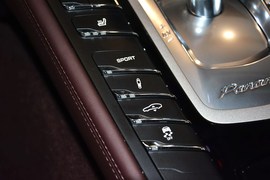 2014款保时捷Panamera