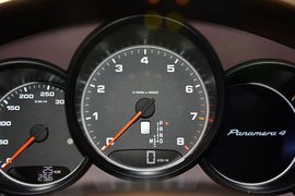 2014款保时捷Panamera