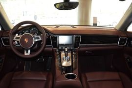 2014款保时捷Panamera