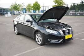 2014款奔腾B70