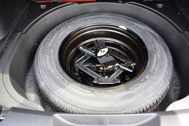   2014款Jeep自由光3.2L高性能版