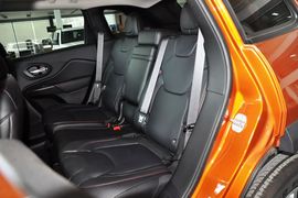 2014款Jeep自由光3.2L高性能版