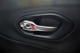 2014款Jeep自由光3.2L高性能版