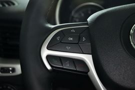 2014款Jeep自由光3.2L高性能版