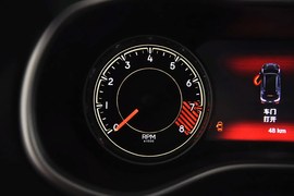   2014款Jeep自由光3.2L高性能版