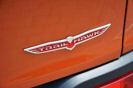 2014款Jeep自由光3.2L高性能版