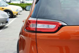 2014款Jeep自由光3.2L高性能版
