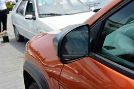2014款Jeep自由光3.2L高性能版