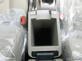 2009款吉利帝豪EC718上市实拍