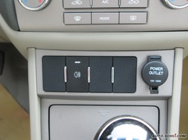 2009款吉利帝豪EC718上市实拍