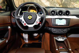 2012款法拉利FF深度试驾实拍