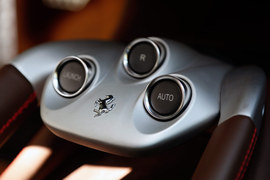 2012款法拉利FF深度试驾实拍