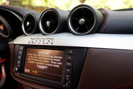 2012款法拉利FF深度试驾实拍