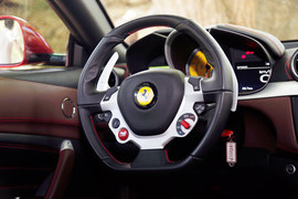 2012款法拉利FF深度试驾实拍