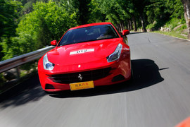 2012款法拉利FF深度试驾实拍