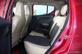 2009款铃木奥拓到店实拍