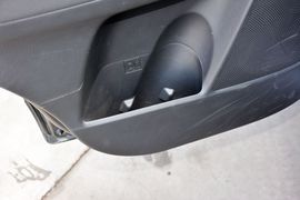 2013款起亚索兰托2.4L汽油四驱至尊版7座