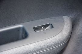 2013款起亚索兰托2.4L汽油四驱至尊版7座