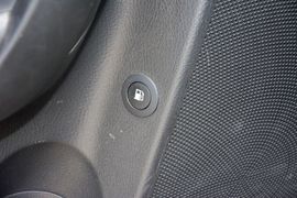 2013款起亚索兰托2.4L汽油四驱至尊版7座