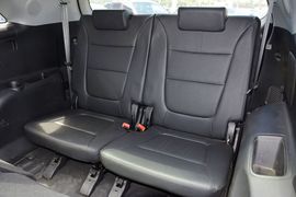 2013款起亚索兰托2.4L汽油四驱至尊版7座