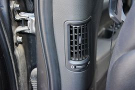 2013款起亚索兰托2.4L汽油四驱至尊版7座