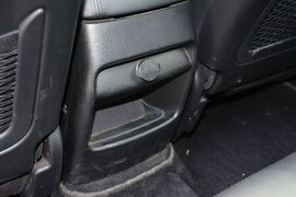 2013款起亚索兰托2.4L汽油四驱至尊版7座