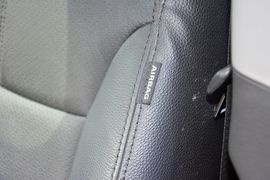 2013款起亚索兰托2.4L汽油四驱至尊版7座