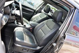 2013款起亚索兰托2.4L汽油四驱至尊版7座