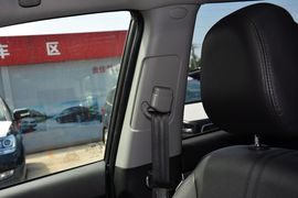 2013款起亚索兰托2.4L汽油四驱至尊版7座