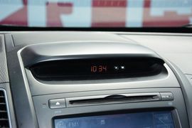 2013款起亚索兰托2.4L汽油四驱至尊版7座