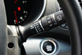 2013款起亚索兰托2.4L汽油四驱至尊版7座