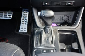 2013款起亚索兰托2.4L汽油四驱至尊版7座